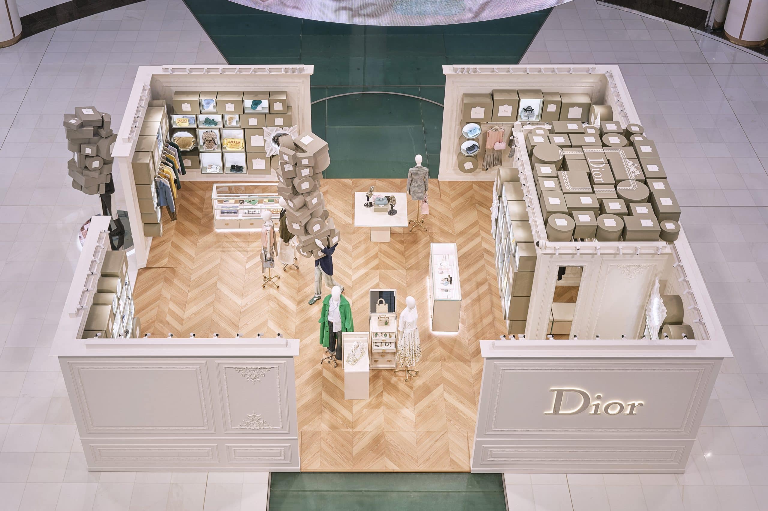 DIOR’S DUBAI POP-UP IS A JONATHAN ANDERSON FEVER DREAM (IN THE BEST WAY)