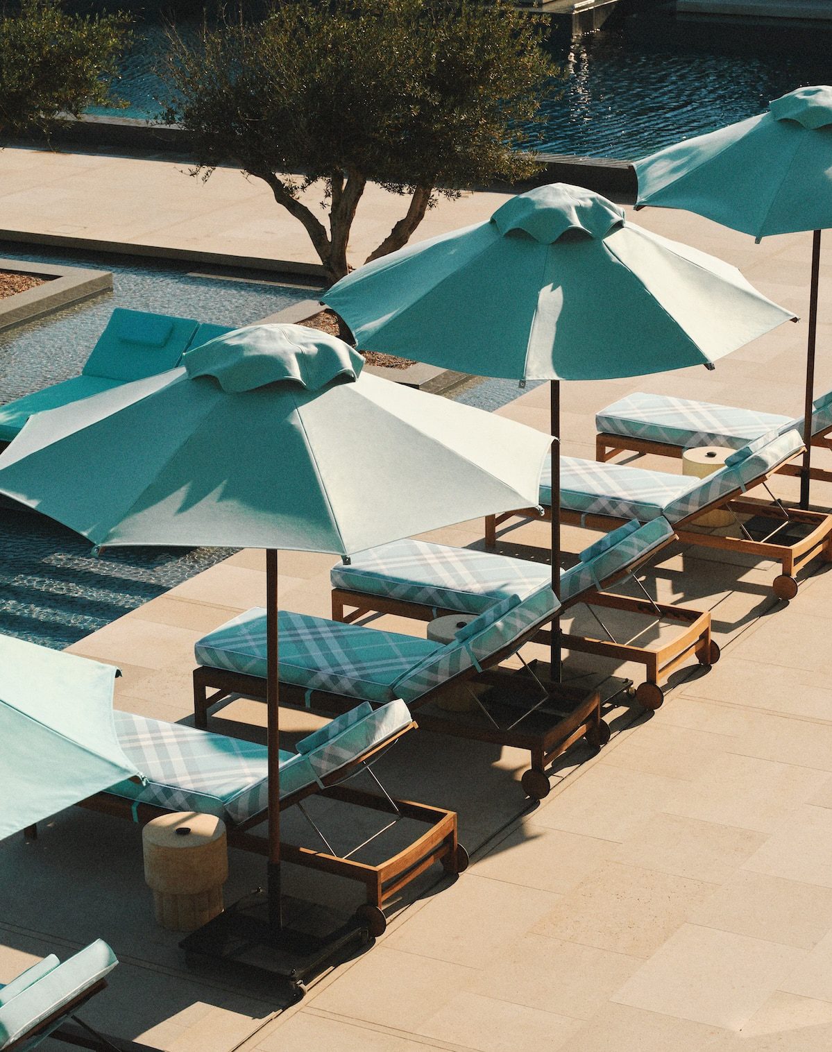 Burberry at the OneOnly Aesthesis in Greece