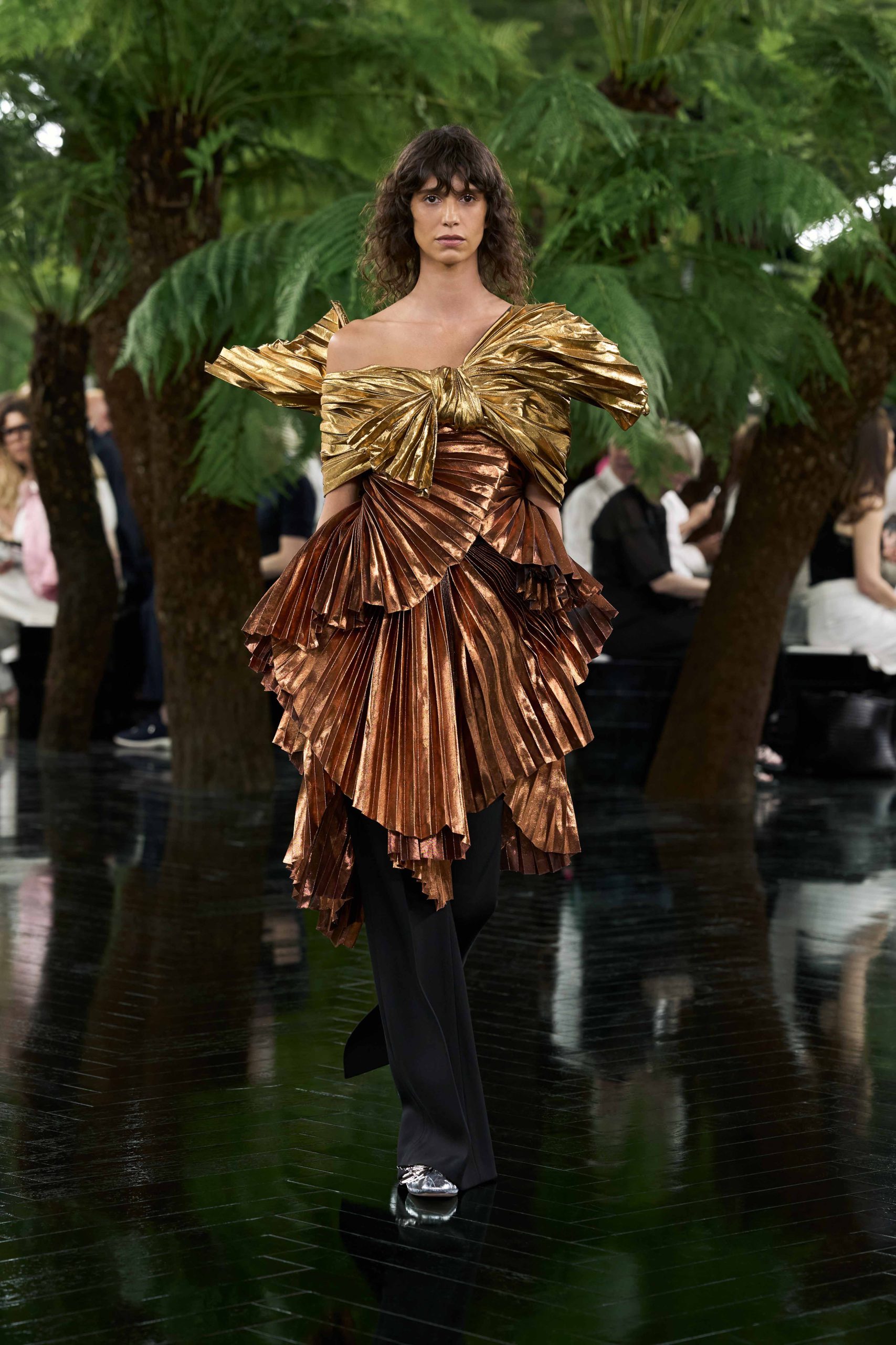 DIOR_HC_ FW2627_FRONT_LOOK_14_2x3