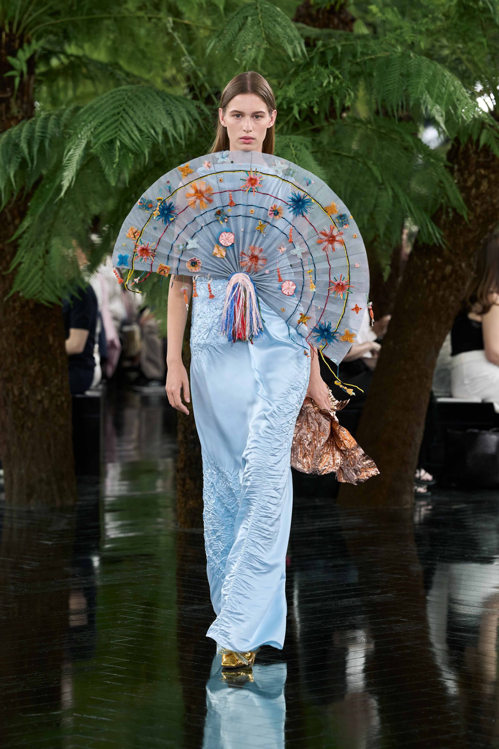 DIOR_HC_ FW2627_FRONT_LOOK_24_2x3
