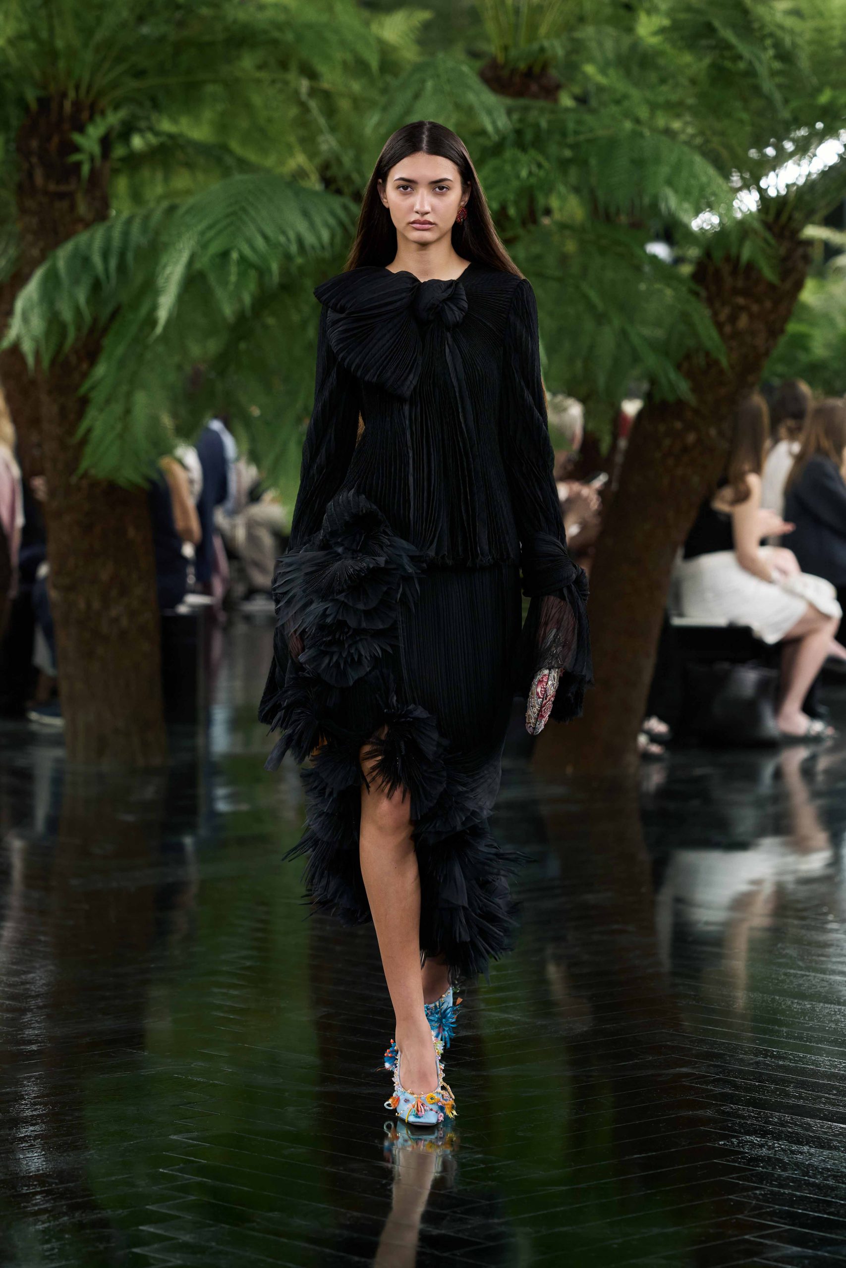 DIOR_HC_ FW2627_FRONT_LOOK_27_2x3