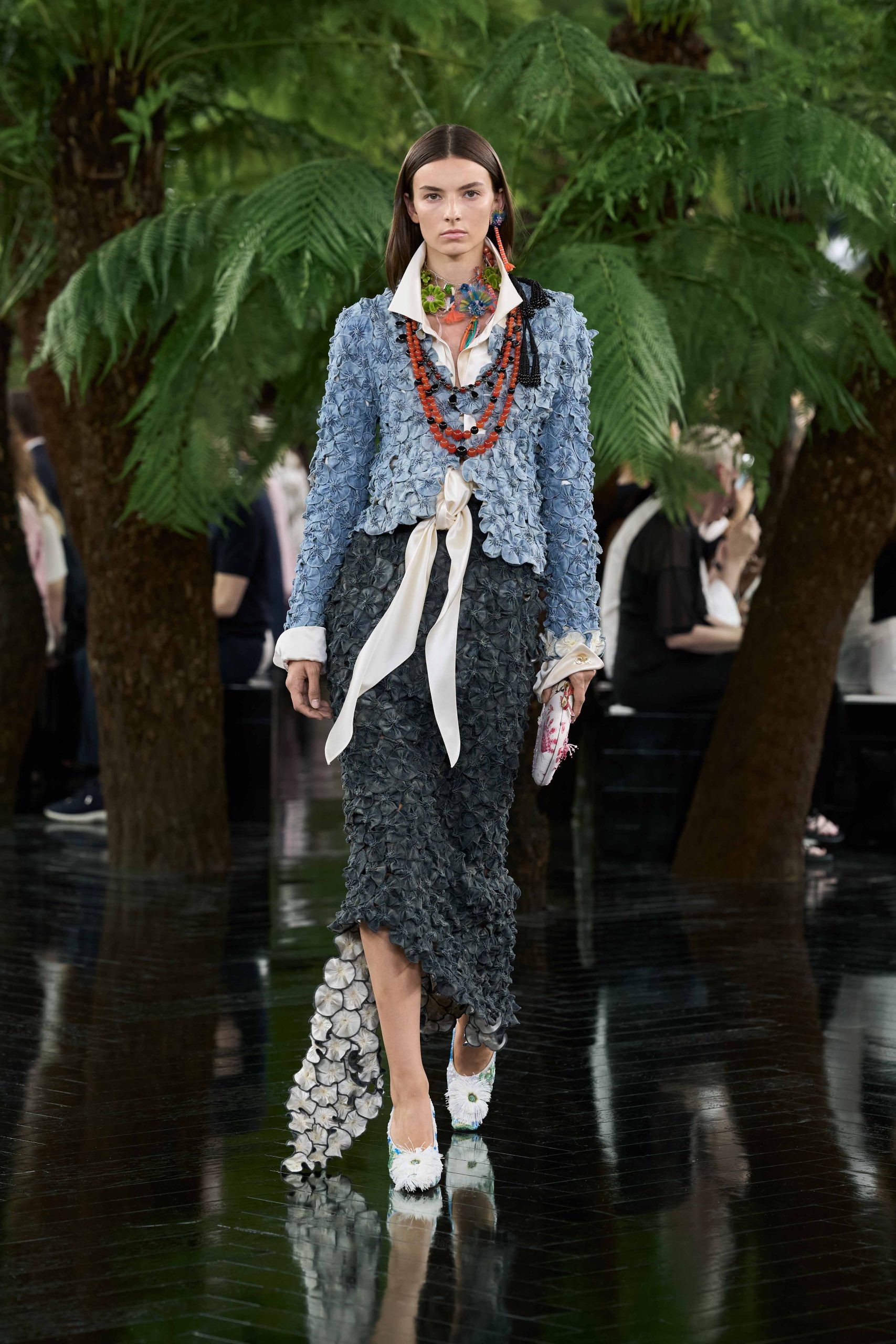 DIOR_HC_ FW2627_FRONT_LOOK_32_2x3