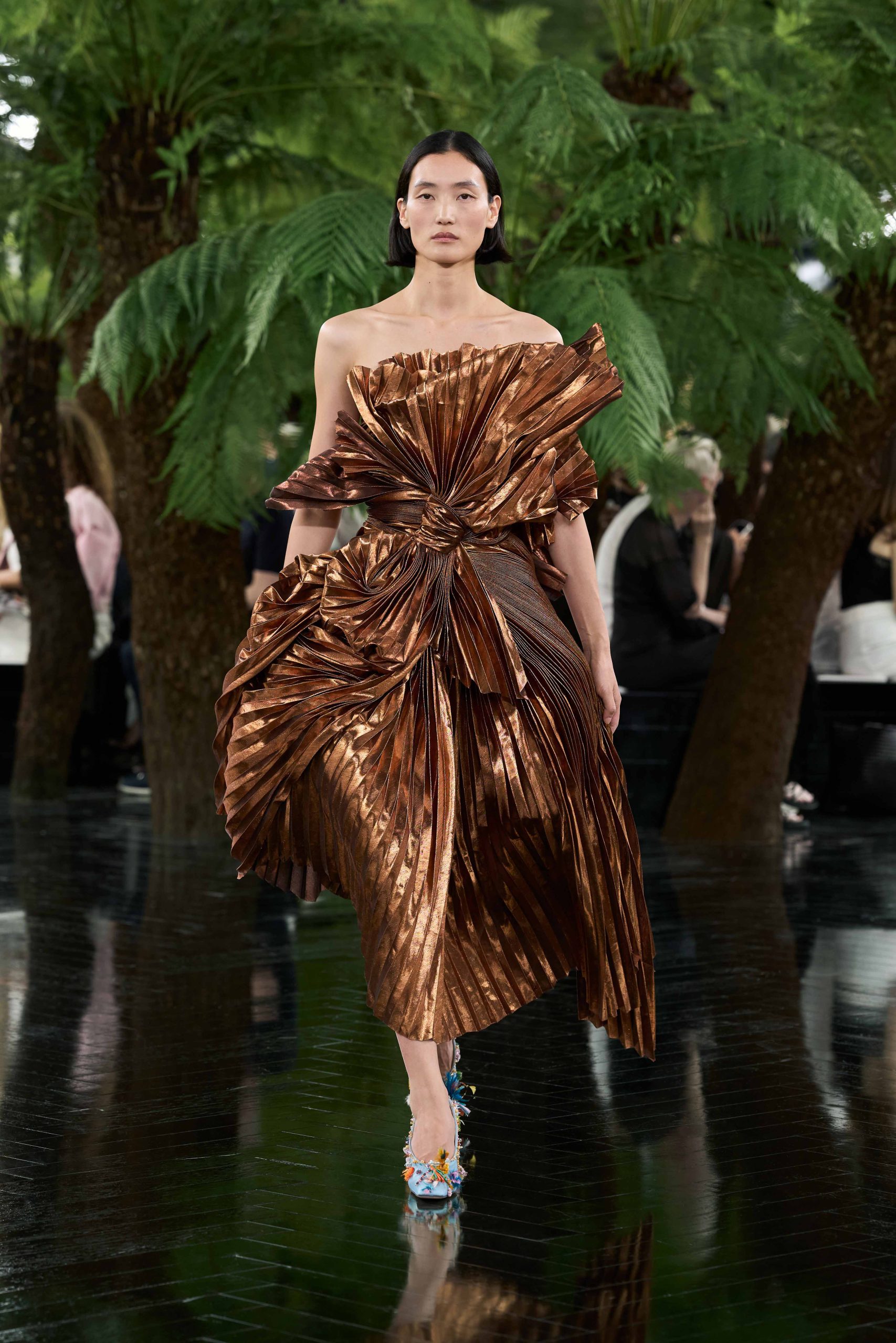 DIOR_HC_ FW2627_FRONT_LOOK_46_2x3