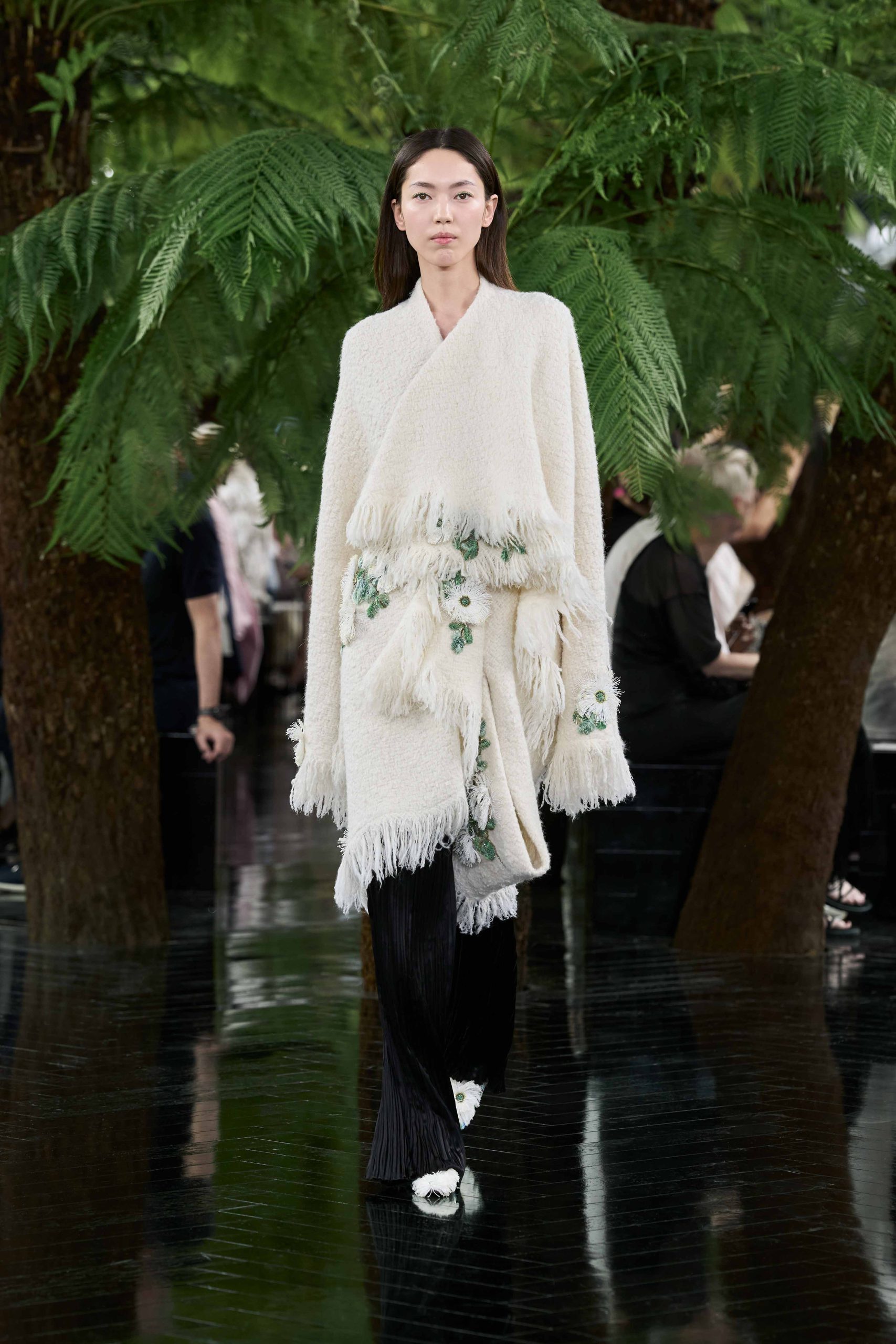DIOR_HC_ FW2627_FRONT_LOOK_48_2x3
