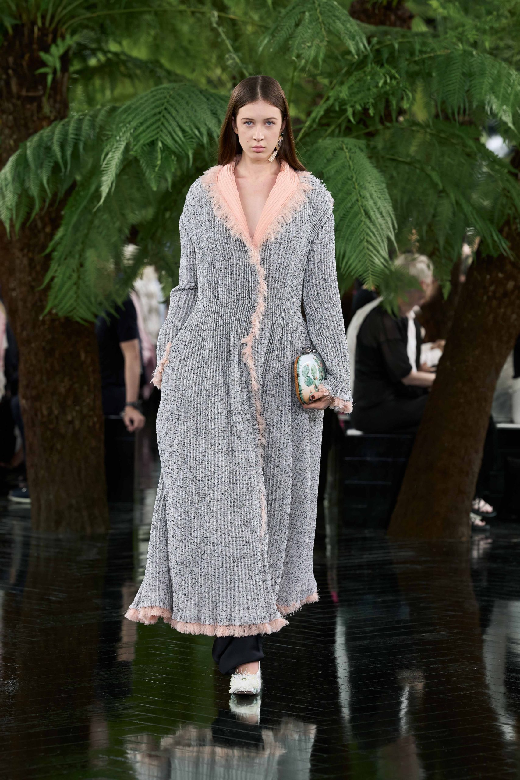 DIOR_HC_ FW2627_FRONT_LOOK_50_2x3