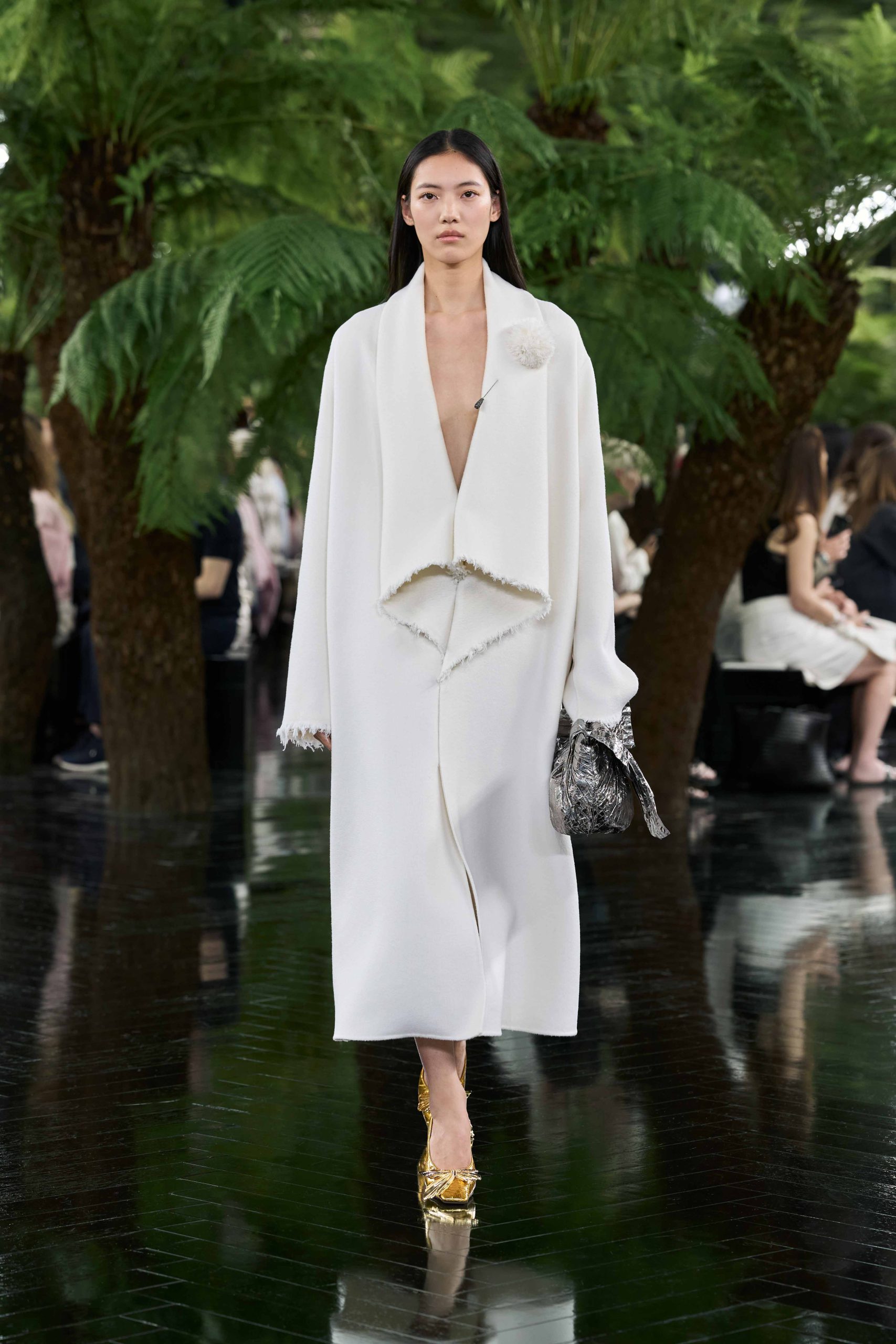 DIOR_HC_ FW2627_FRONT_LOOK_59_2x3