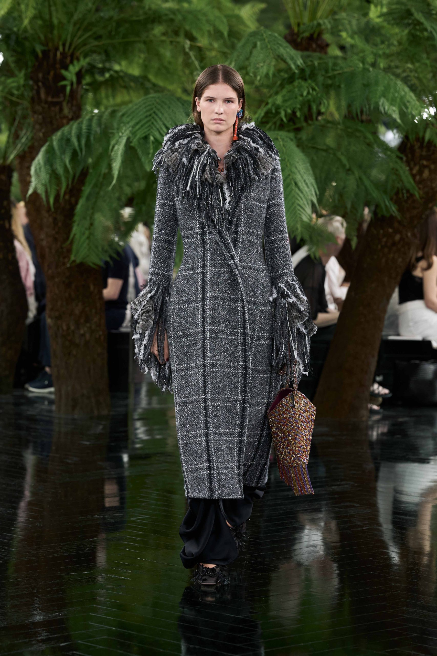 DIOR_HC_ FW2627_FRONT_LOOK_61_2x3